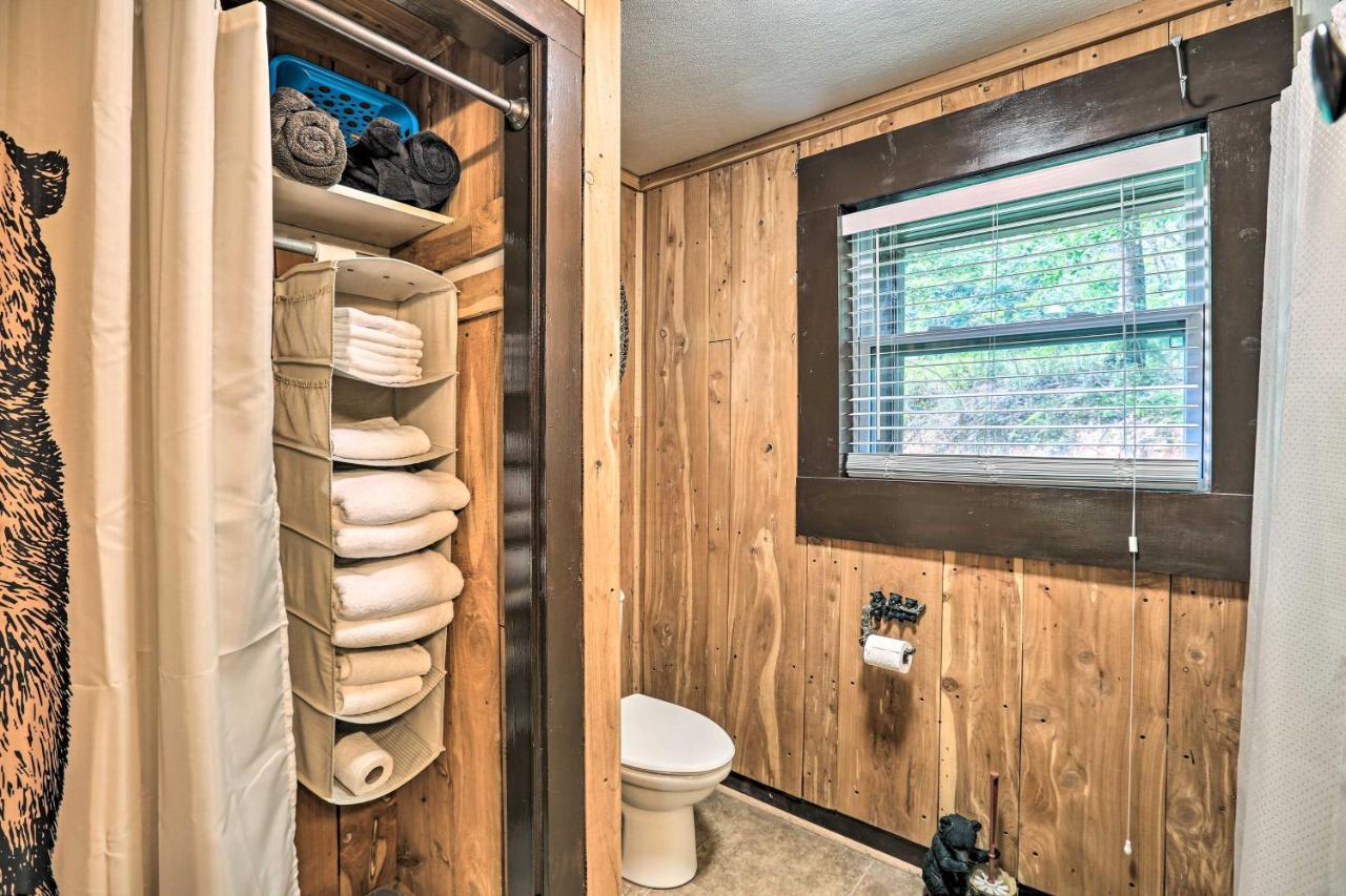 1950S Serenity Pond Cabin With View Peace And Quiet! Таладега Екстериор снимка